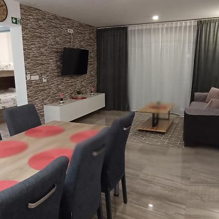 Apartmani Dalmacija Drage Esterno foto