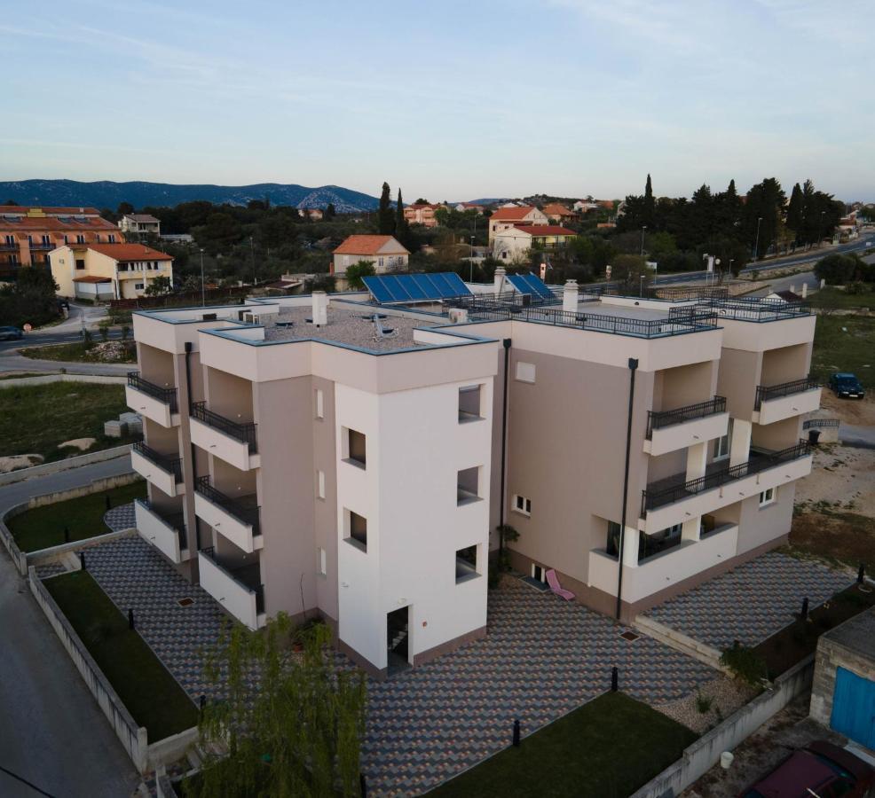 Apartmani Dalmacija Drage Esterno foto