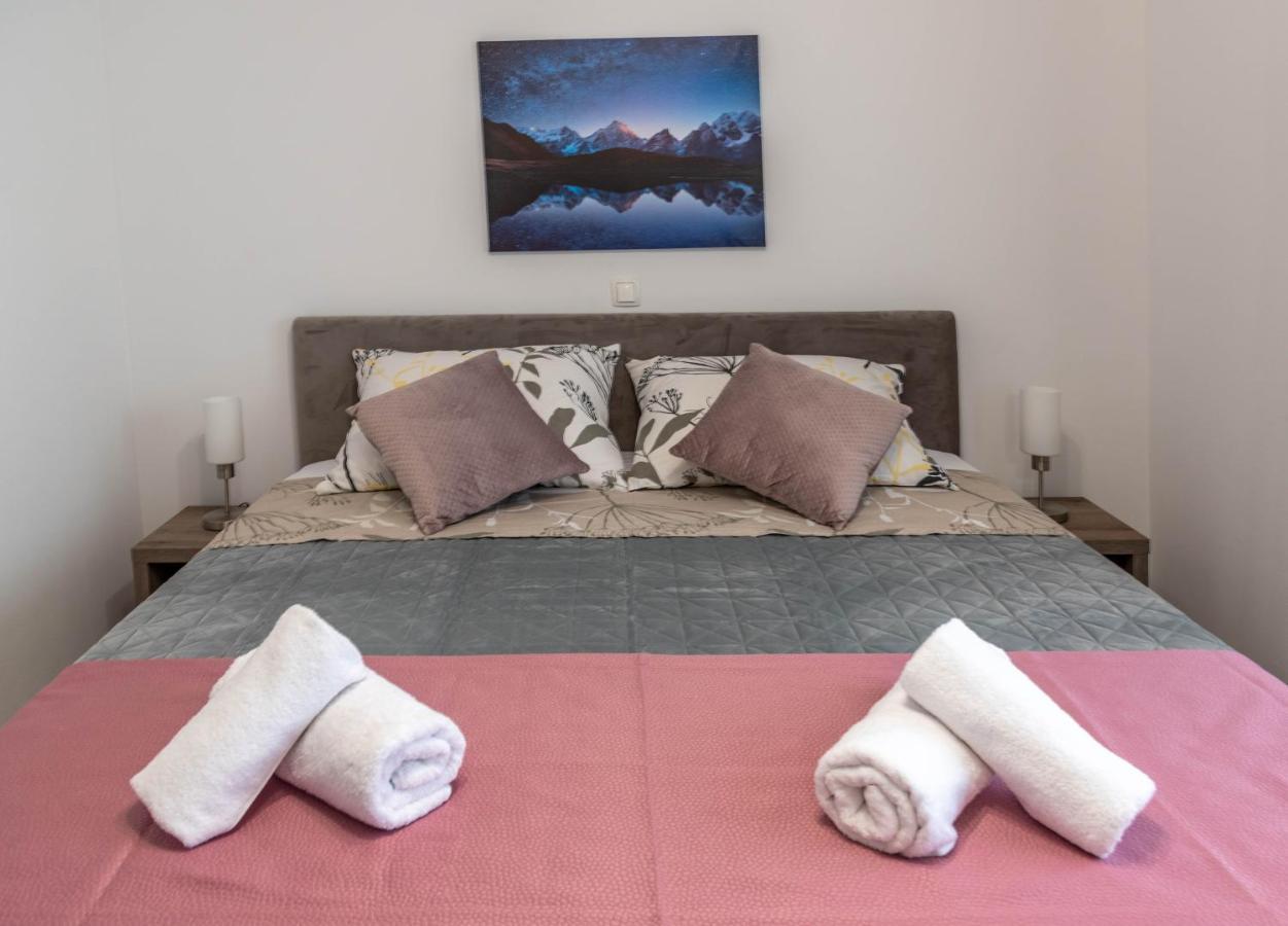 Apartmani Dalmacija Drage Esterno foto