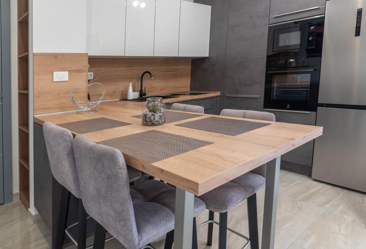 Apartmani Dalmacija Drage Esterno foto
