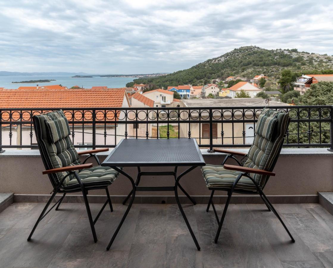 Apartmani Dalmacija Drage Esterno foto