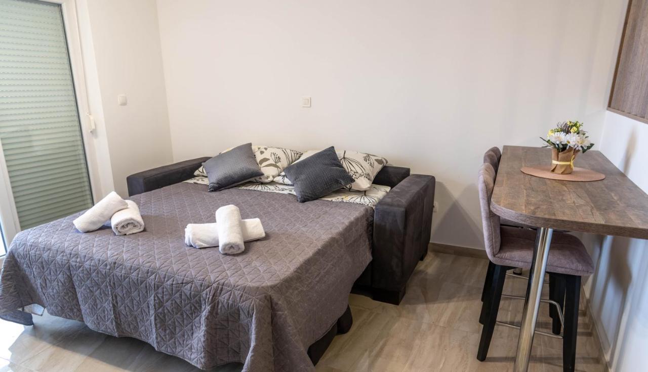 Apartmani Dalmacija Drage Esterno foto