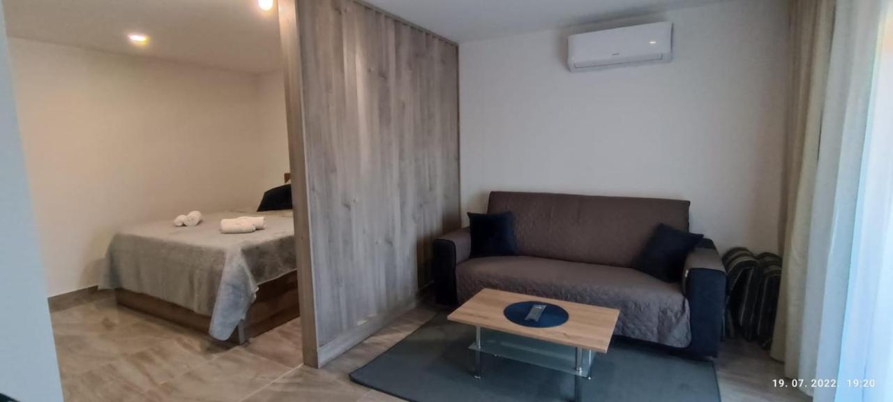 Apartmani Dalmacija Drage Esterno foto